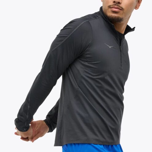 detaljer på en Hoka Glidetech Quarter Zip träningströja (herr)