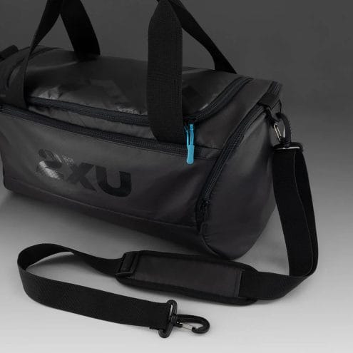 axelband på en 2XU Gym Bag träningsväska (unisex)