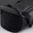 sidofack på en 2XU Gym Bag träningsväska (unisex)
