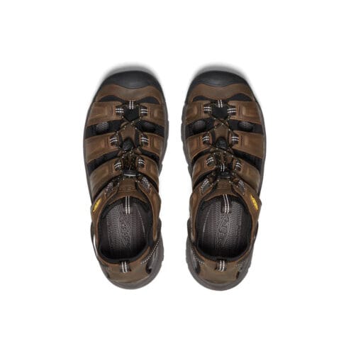 ovandel på ett par Keen Targhee lll sandaler (herr)